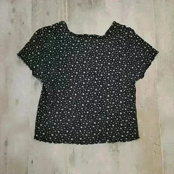 American Eagle Baby Tee - Picture 3 of 7